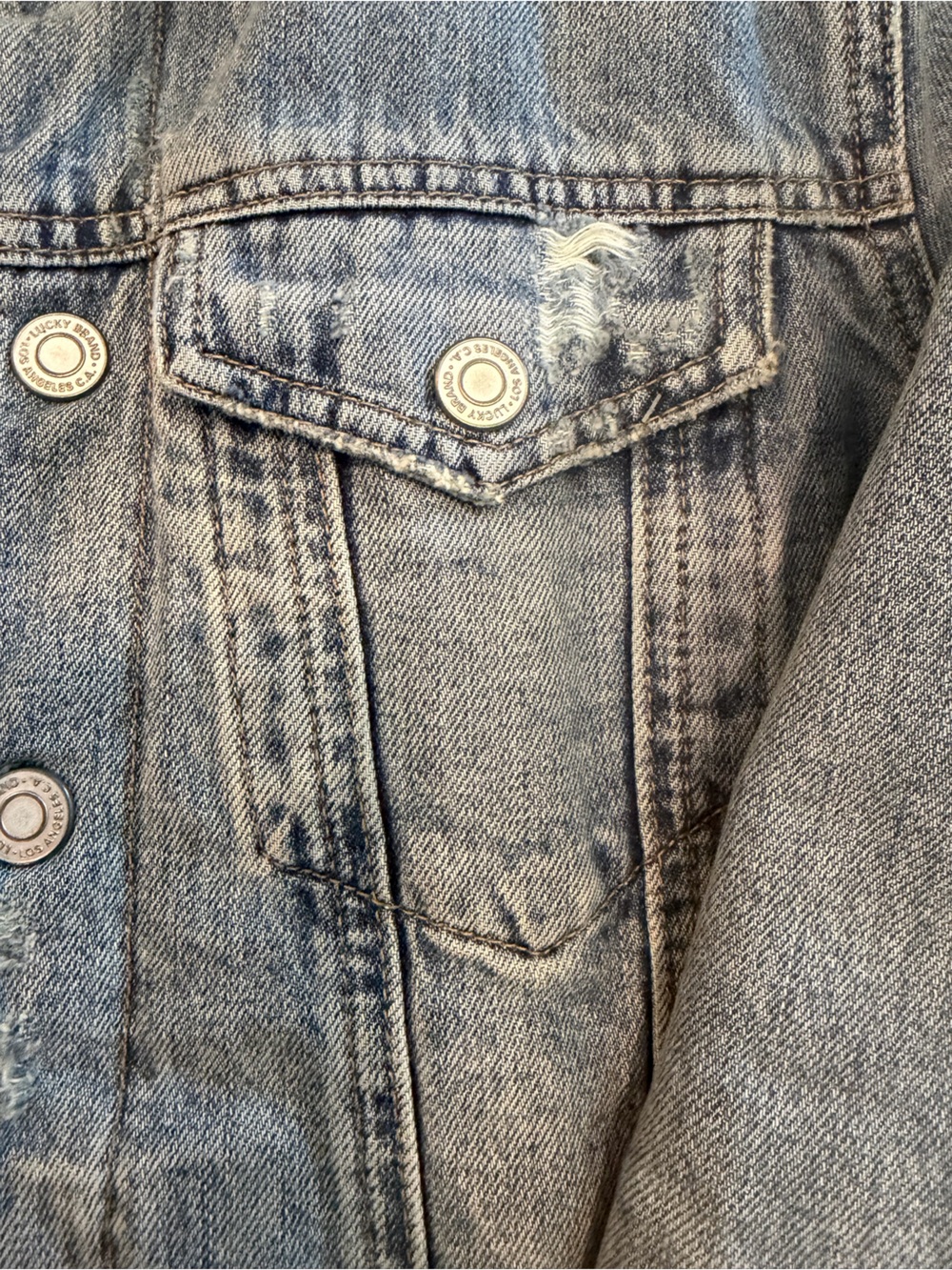 Lucky Brand Light Blue Denim Jacket with Cream Sherpa Collar - Picture 3 of 4